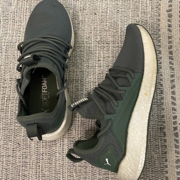 Puma Sneakers - Picture 2 of 3